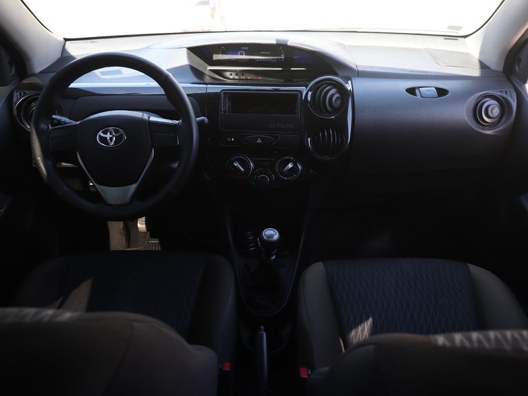 Toyota ETIOS X Sedan 1.5 Flex 16V 4p Mec.