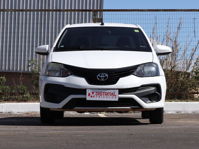 Toyota ETIOS X Sedan 1.5 Flex 16V 4p Mec.