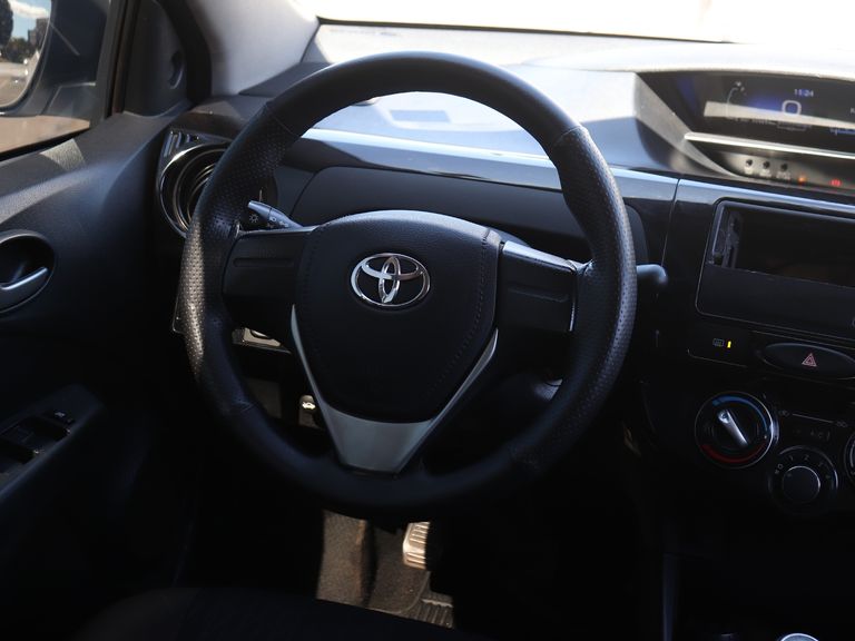 Toyota ETIOS X Sedan 1.5 Flex 16V 4p Mec.