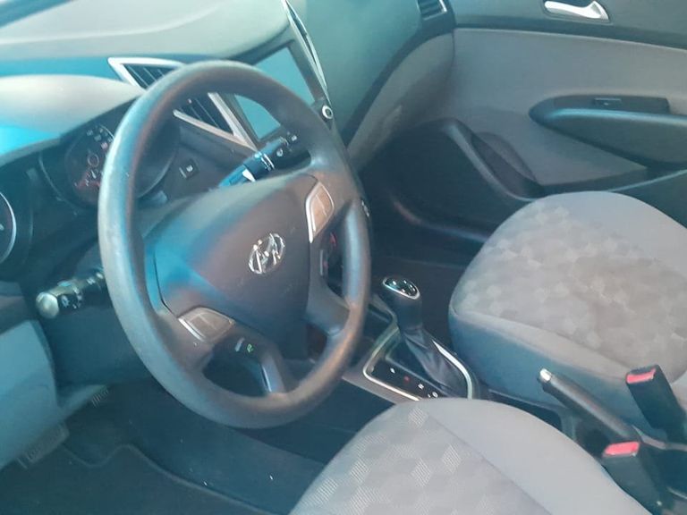 Hyundai HB20S C.Style/C.Plus1.6 Flex 16V Aut. 4p