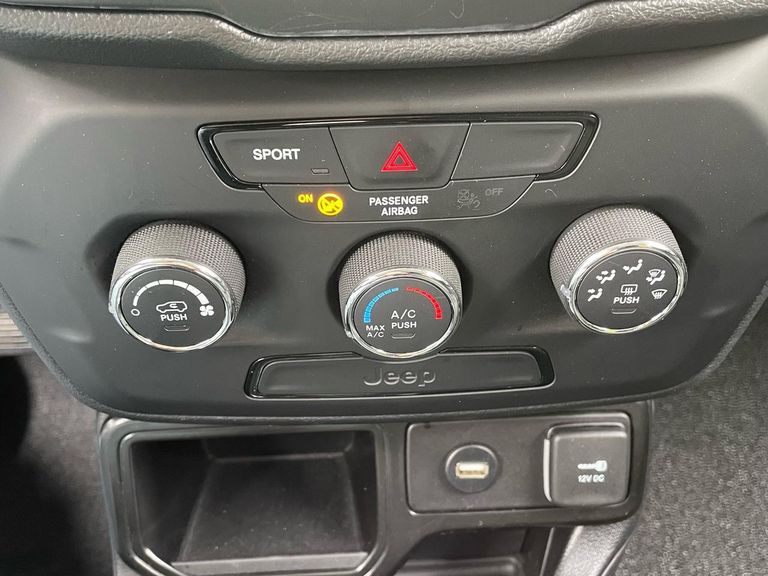 Jeep Renegade1.8 4x2 Flex 16V Aut.