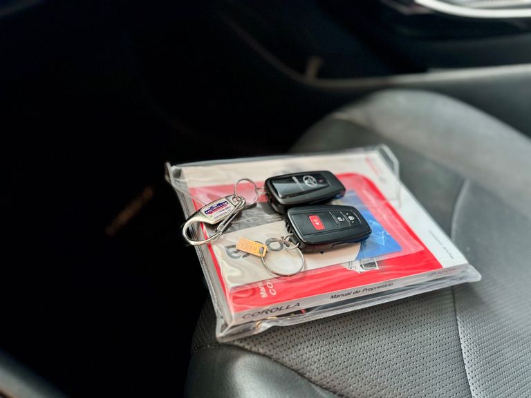 Toyota Corolla XEi 2.0 Flex 16V Aut.