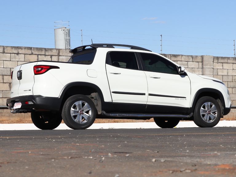 Fiat Toro Freedom 1.8 16V Flex Aut.