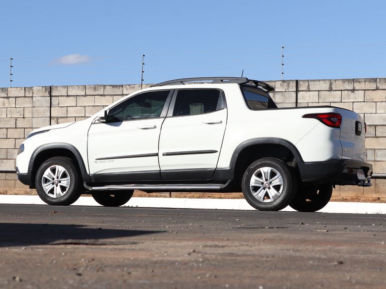 Fiat Toro Freedom 1.8 16V Flex Aut.