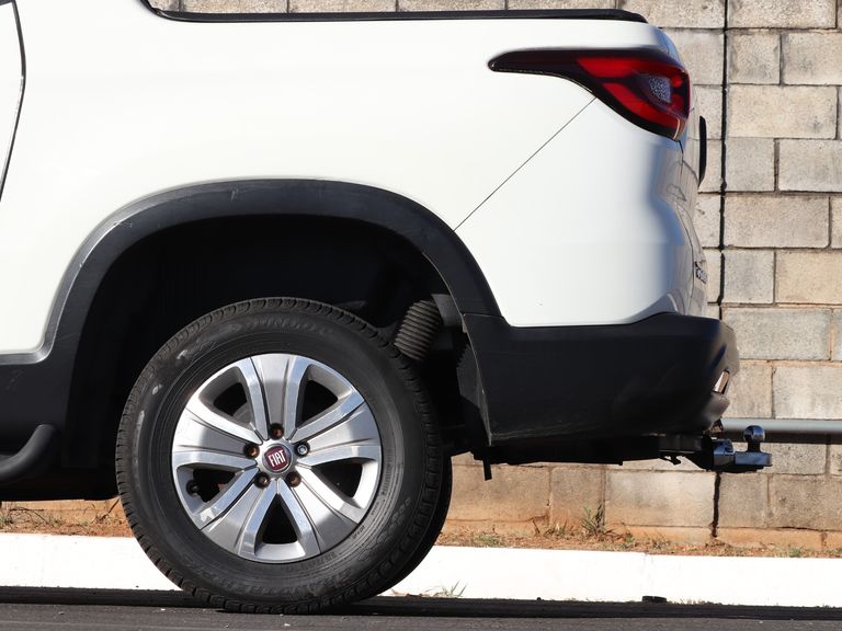 Fiat Toro Freedom 1.8 16V Flex Aut.