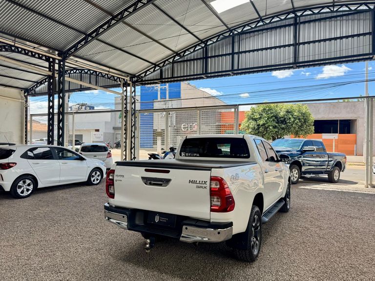 Toyota Hilux CD SRX 4x4 2.8 TDI 16V Diesel Aut.