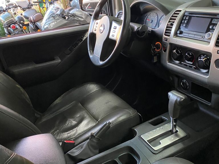 Nissan Frontier LE ATTACK CD 4x4 2.5 TB Die.Aut