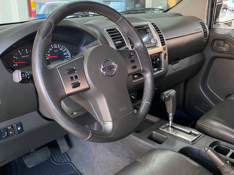 Nissan Frontier LE ATTACK CD 4x4 2.5 TB Die.Aut
