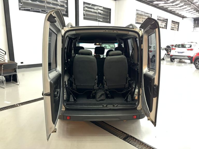 Fiat Doblo ESSENCE 1.8 Flex 16V 5p