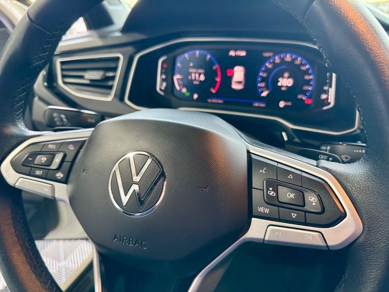 VolksWagen Nivus Highline 1.0 200 TSI Flex Aut.