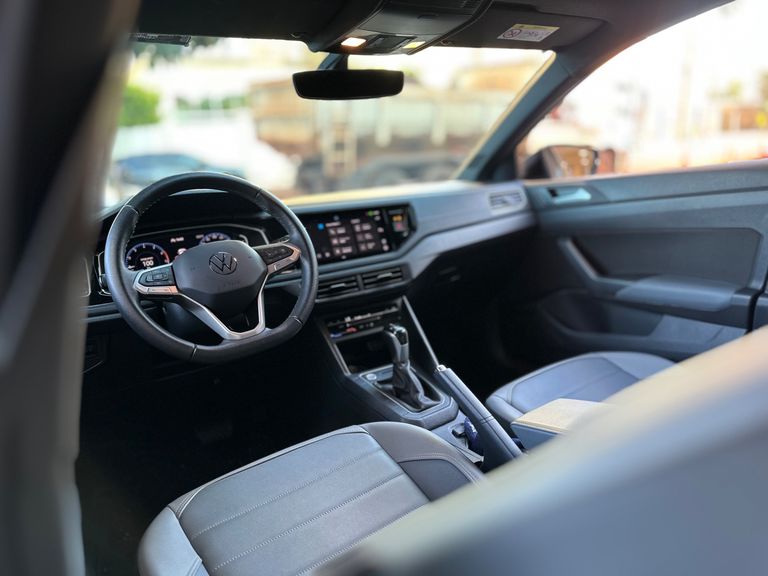 VolksWagen Nivus Highline 1.0 200 TSI Flex Aut.