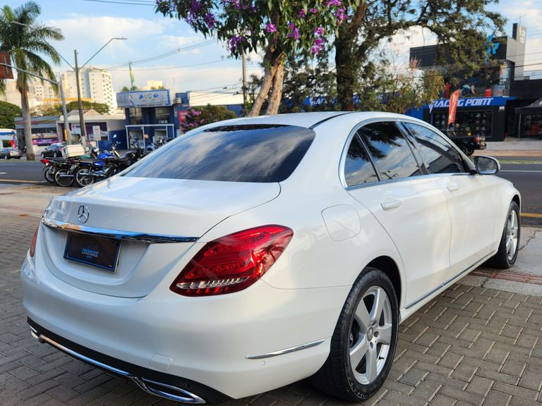 Mercedes C-200 Avantgarde 2.0 TB 16V 184cv Aut.