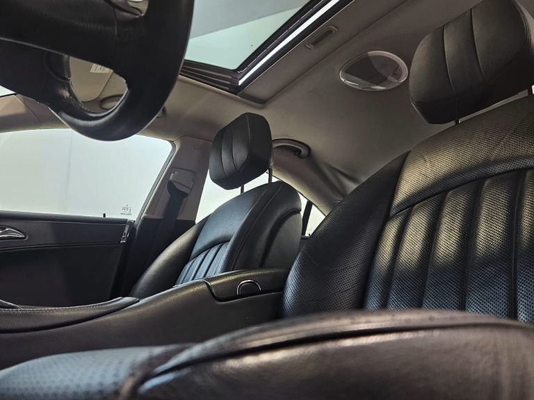 Mercedes CLS-500 V8 24V