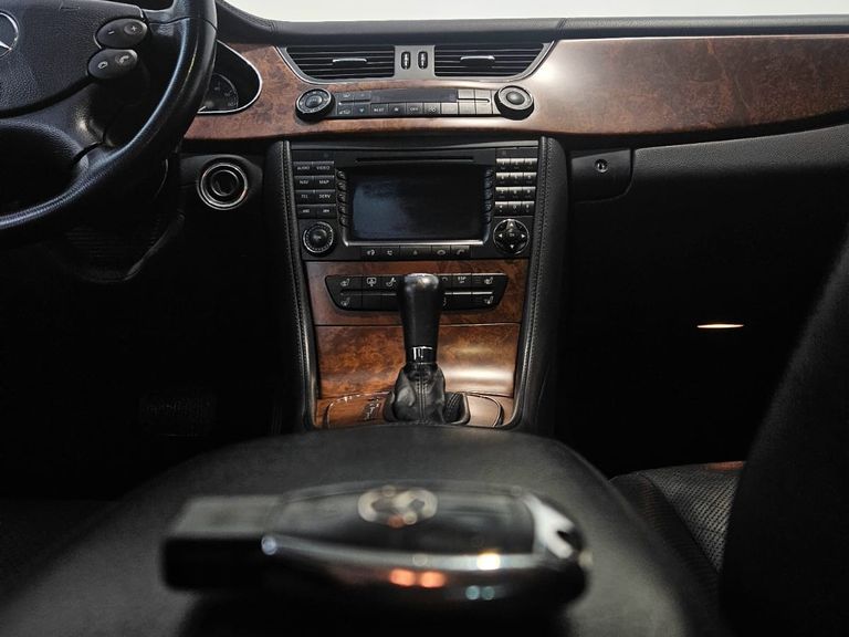 Mercedes CLS-500 V8 24V
