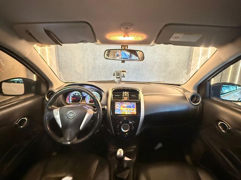 Nissan VERSA SL 1.6 16V FlexStart 4p Mec.