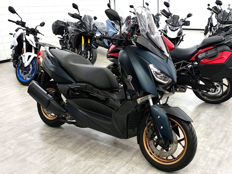 YAMAHA XMAX 250 ABS