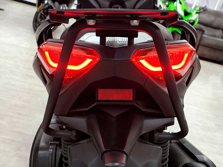 YAMAHA XMAX 250 ABS