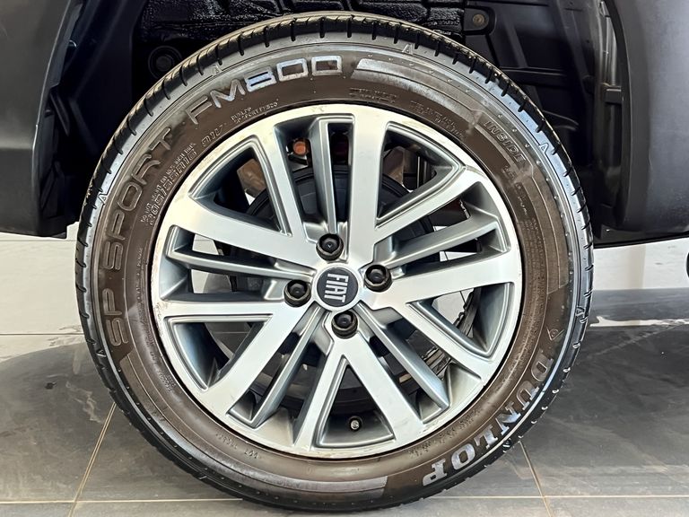 Fiat Strada Volcano 1.3 Flex 8V CD