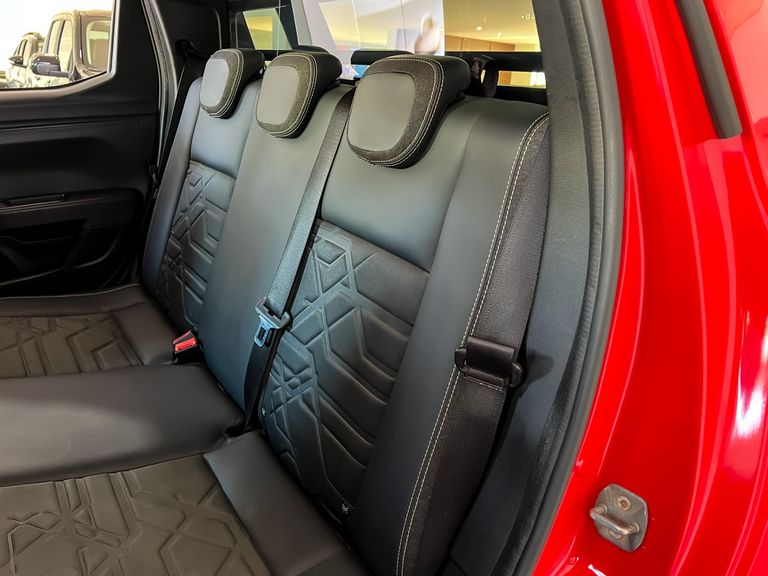 Fiat Strada Volcano 1.3 Flex 8V CD