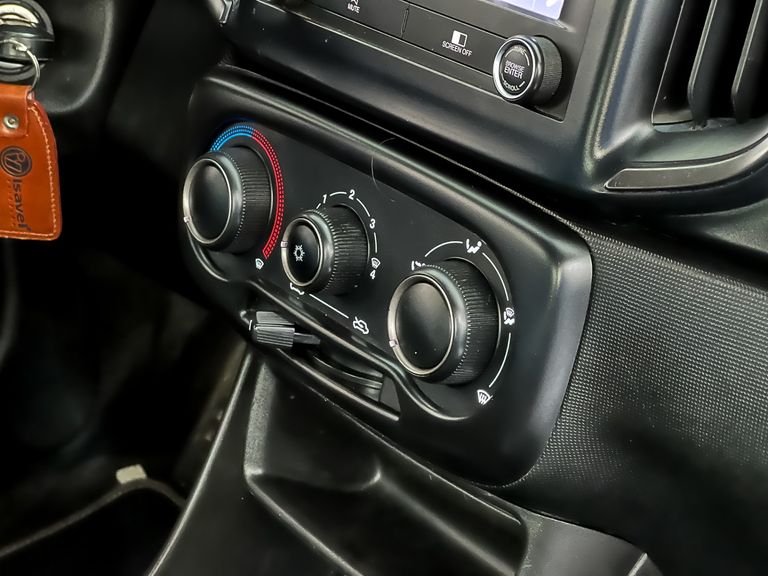 Fiat Strada Volcano 1.3 Flex 8V CD