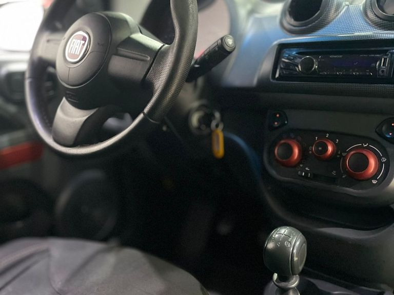 Fiat UNO SPORTING 1.4 EVO Fire Flex 8V 4p