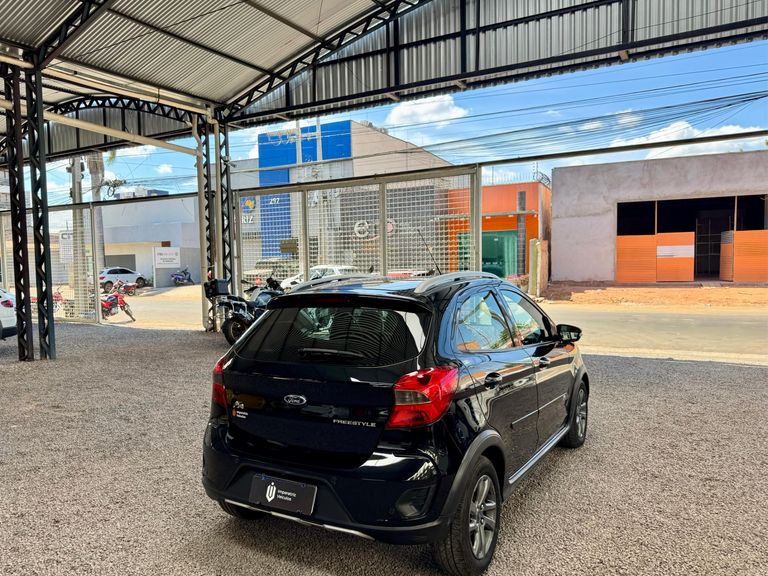 Ford Ka 1.5 FreeStyle 12V Flex 5p Aut.