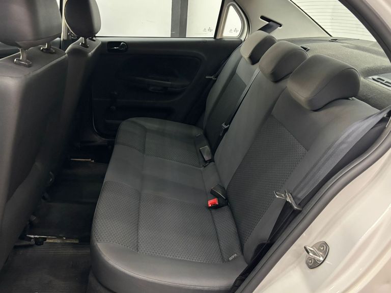 VolksWagen VOYAGE 1.6 MSI Flex 8V 4p