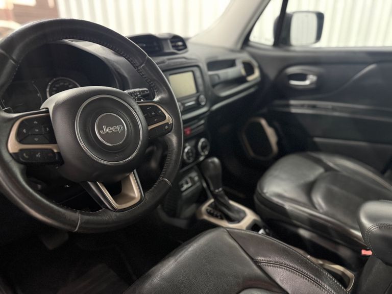 Jeep Renegade Longitude 1.8 4x2 Flex 16V Aut.