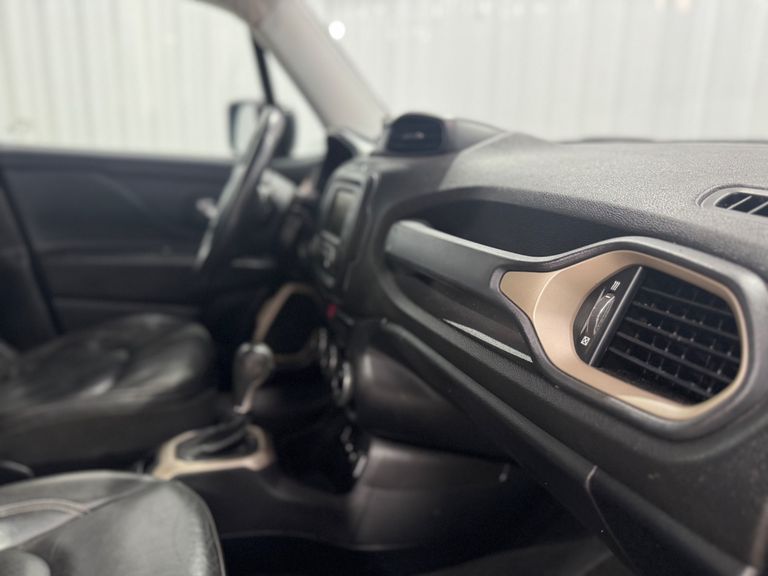 Jeep Renegade Longitude 1.8 4x2 Flex 16V Aut.