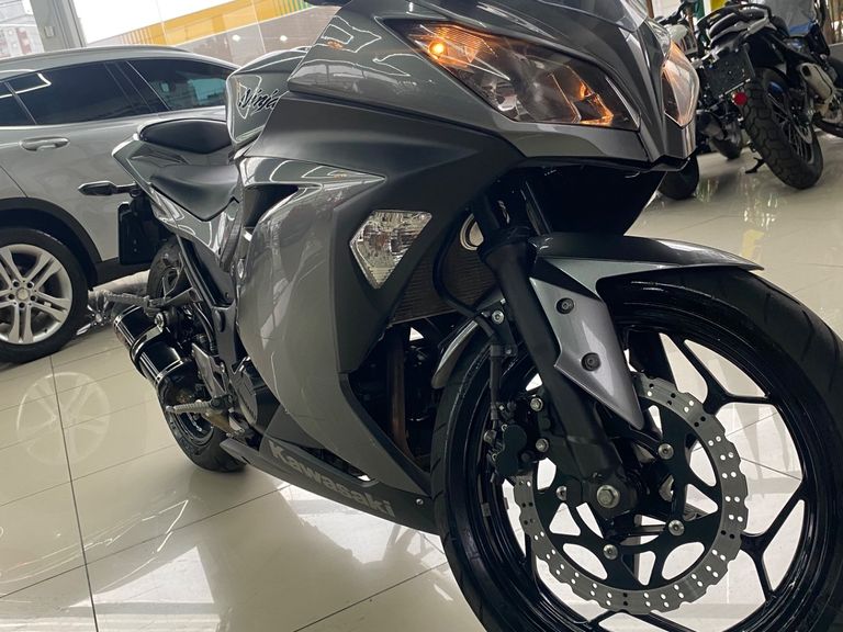 KAWASAKI NINJA 300