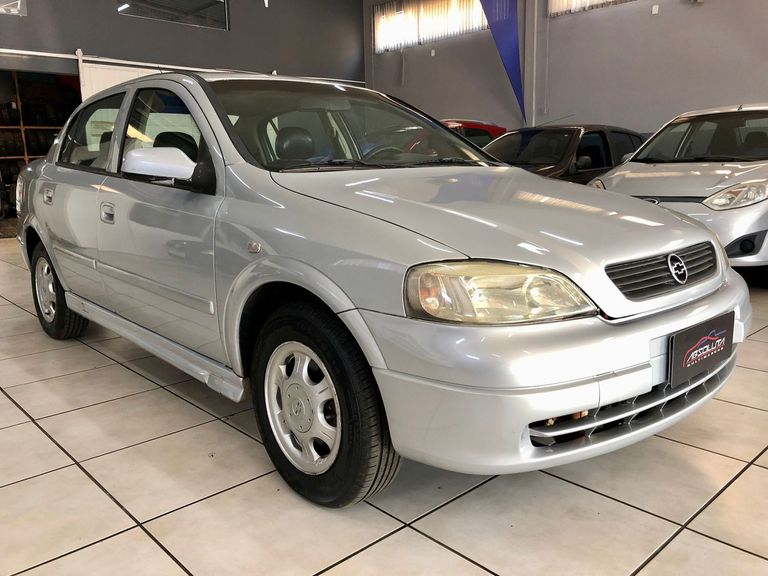 Chevrolet Astra GL Milenium 1.8 MPFI 4p