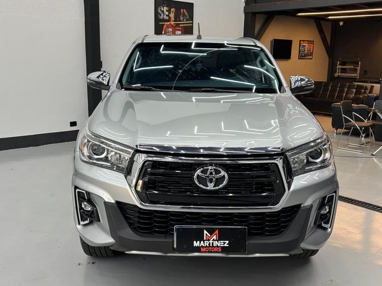 Toyota Hilux CD SRX 4x4 2.8 TDI 16V Diesel Aut.