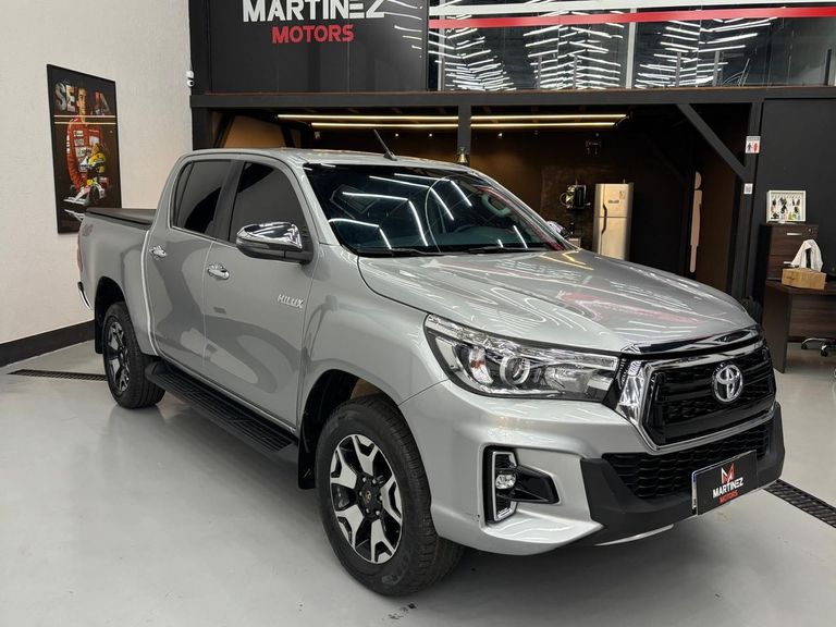 Toyota Hilux CD SRX 4x4 2.8 TDI 16V Diesel Aut.