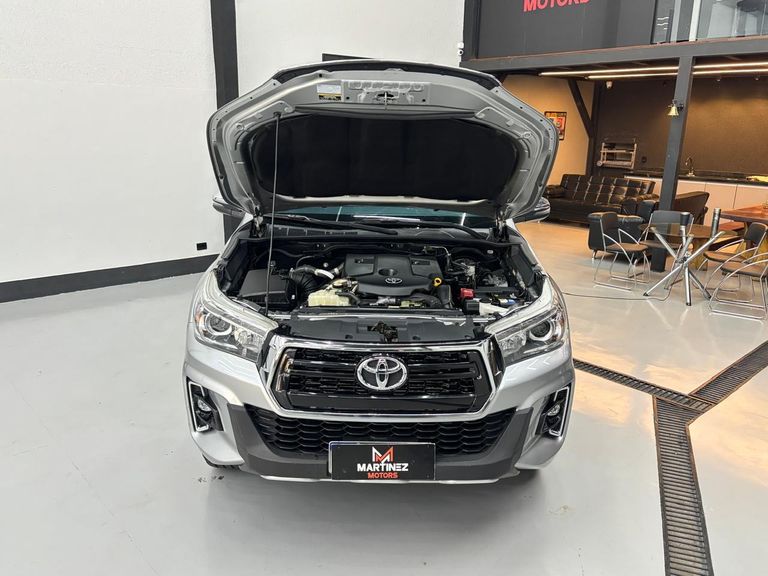Toyota Hilux CD SRX 4x4 2.8 TDI 16V Diesel Aut.