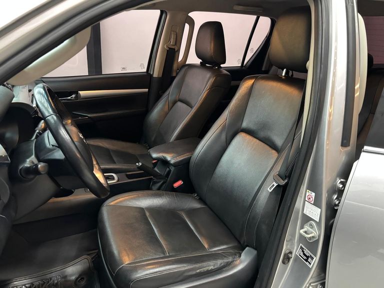 Toyota Hilux CD SRX 4x4 2.8 TDI 16V Diesel Aut.