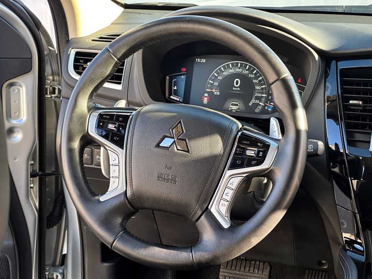Mitsubishi Pajero Sport Legend 2.4 4x4 Diesel Aut.
