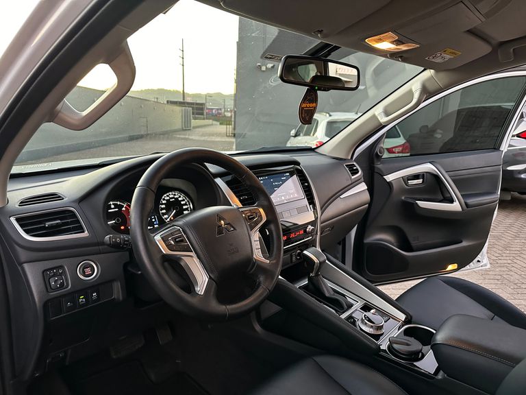 Mitsubishi Pajero Sport HPE 2.4 4x4 Diesel Aut.