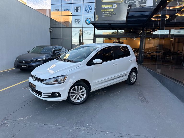 VolksWagen Fox Connect 1.6 Flex 8V 5p