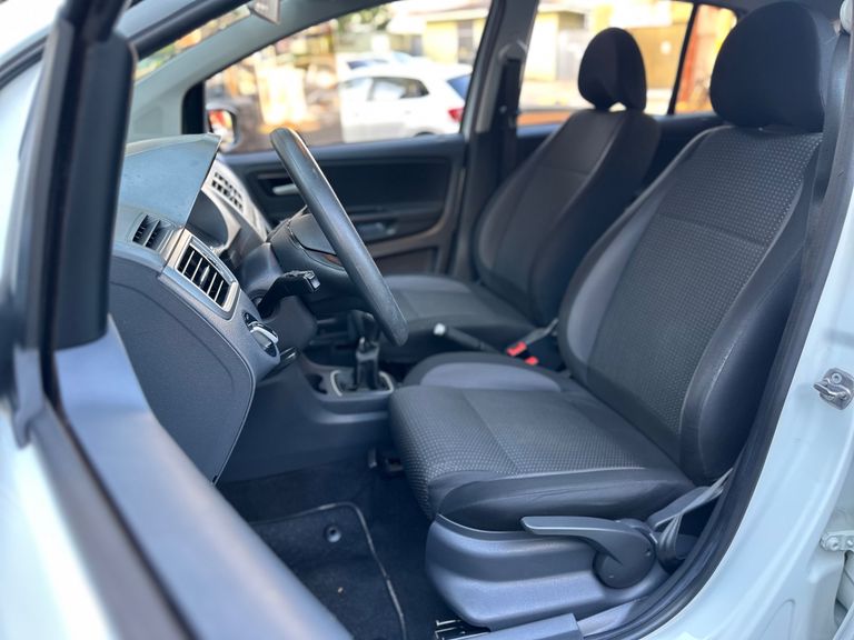 VolksWagen Fox Connect 1.6 Flex 8V 5p