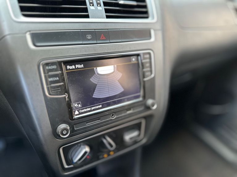 VolksWagen Fox Connect 1.6 Flex 8V 5p