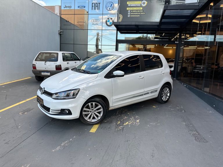 VolksWagen Fox Connect 1.6 Flex 8V 5p