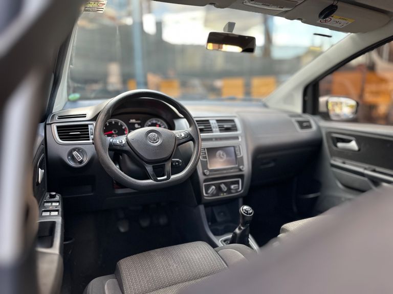 VolksWagen Fox Connect 1.6 Flex 8V 5p
