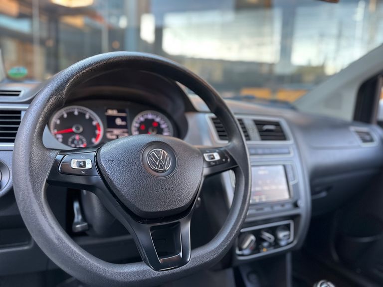 VolksWagen Fox Connect 1.6 Flex 8V 5p