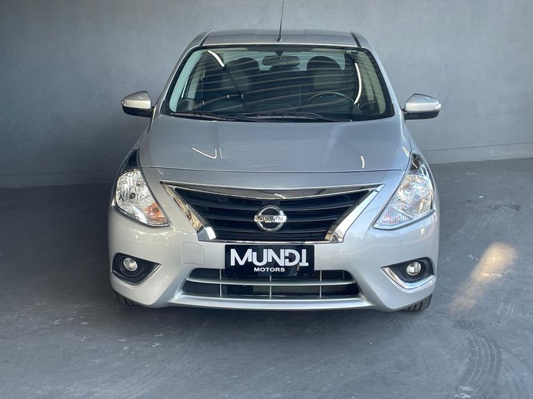 Nissan VERSA UNIQUE 1.6 16V FlexStart 4p Aut.