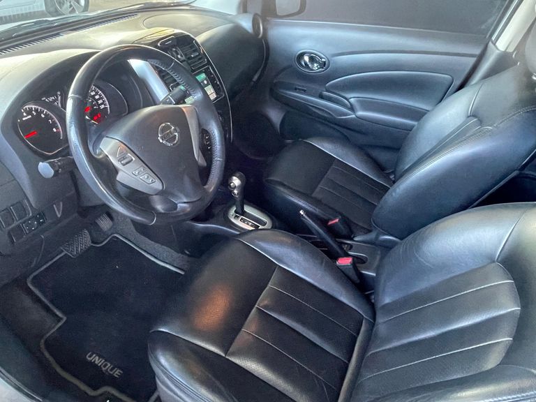 Nissan VERSA UNIQUE 1.6 16V FlexStart 4p Aut.