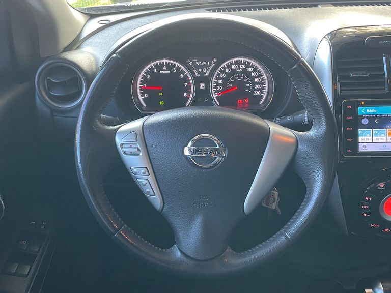 Nissan VERSA UNIQUE 1.6 16V FlexStart 4p Aut.