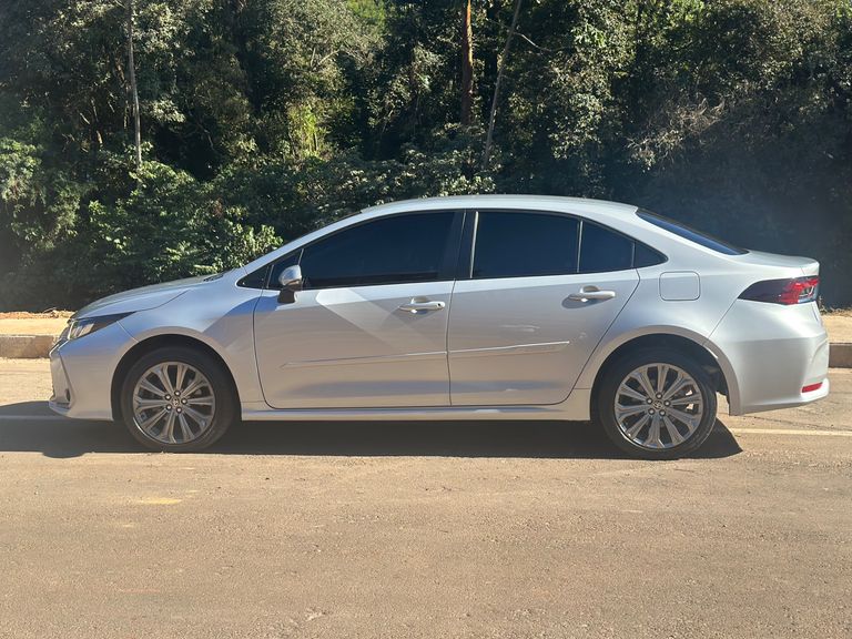 Toyota Corolla XEi 2.0 Flex 16V Aut.