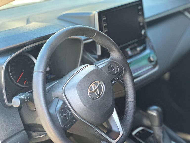Toyota Corolla XEi 2.0 Flex 16V Aut.