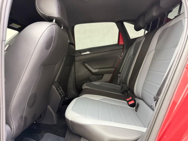 VolksWagen Nivus Highline 1.0 200 TSI Flex Aut.