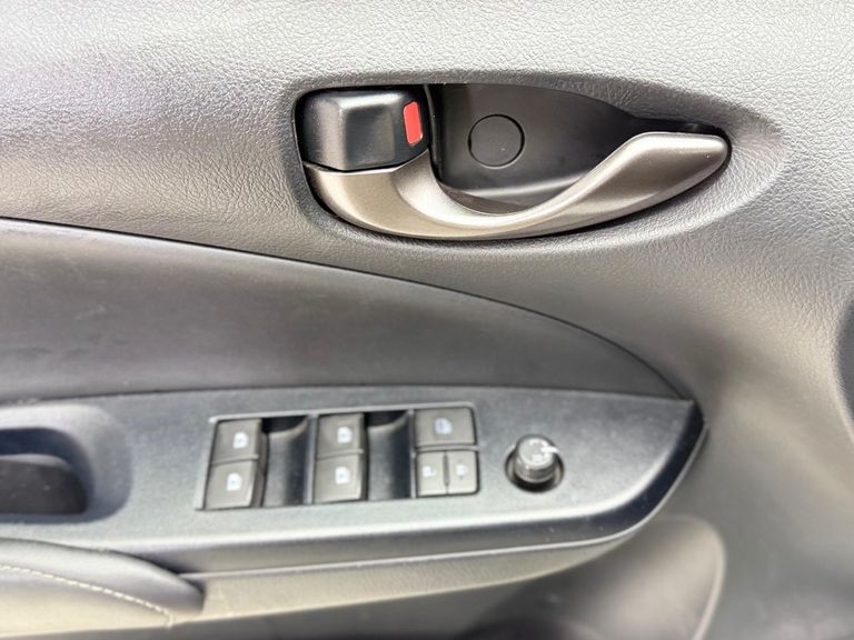 Toyota YARIS XS Sedan 1.5 Flex 16V 4p Aut.